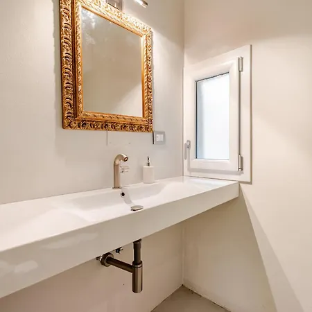 8 Min Da Piazza Maggiore Apartment