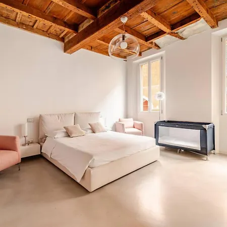 8 Min Da Piazza Maggiore Apartment