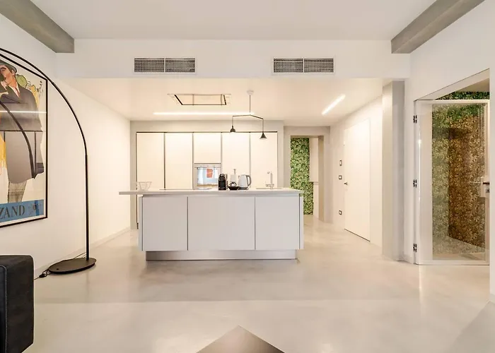 Modern 8 Min Da Piazza Maggiore Bolonya